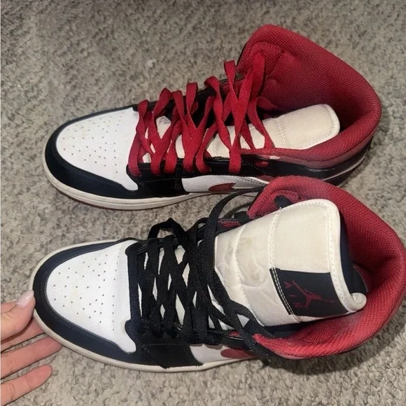 Nike Air Jordan 1 Mid Black Gym Red White Men’s Size 8 Sneakers - Picture 5 of 9